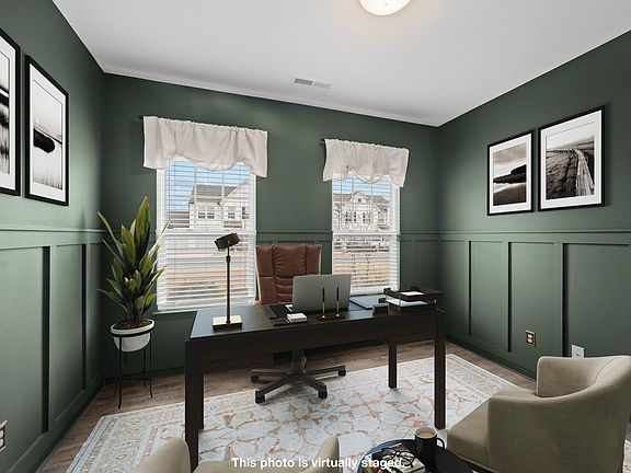 3rd image of 158 Arlie Ln