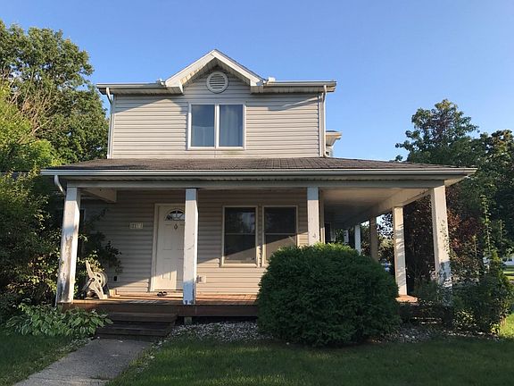 2nd image of 2150 Hemlock Dr