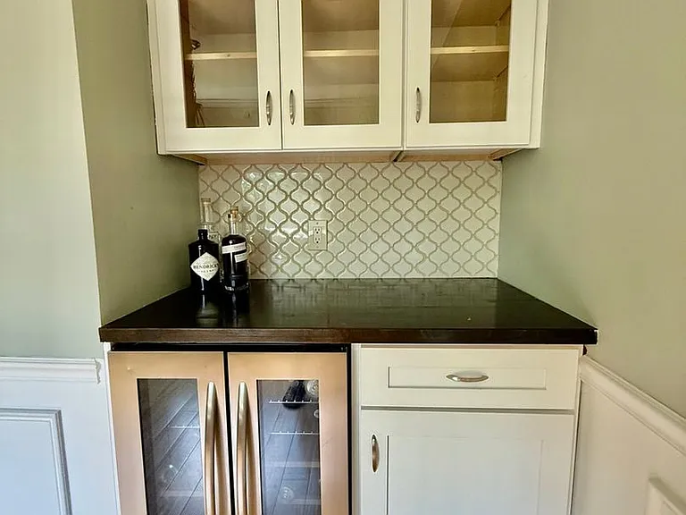 205 Village Dr — Photo 8