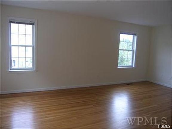 3rd image of 93-95 Clifford Pl