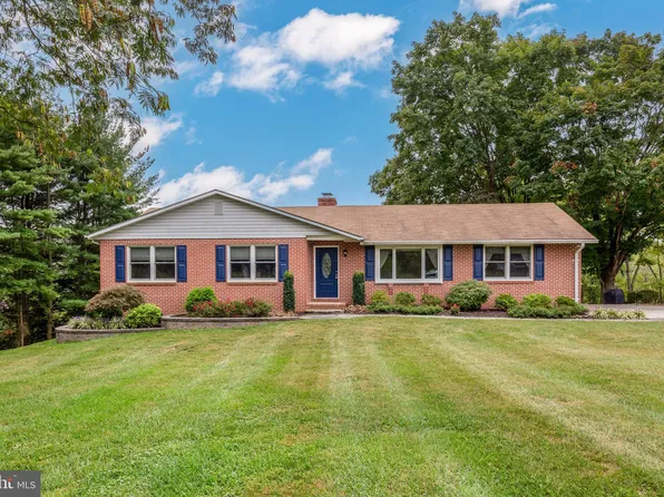 7 Mamopa Ct, Reisterstown, MD 21136