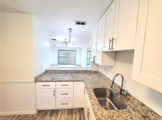 5313 Treetops Dr #U-202, Naples, FL 34113