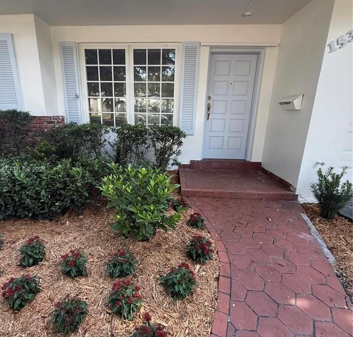 3 bed, 1683 sqft, $7,900 — Photo 2
