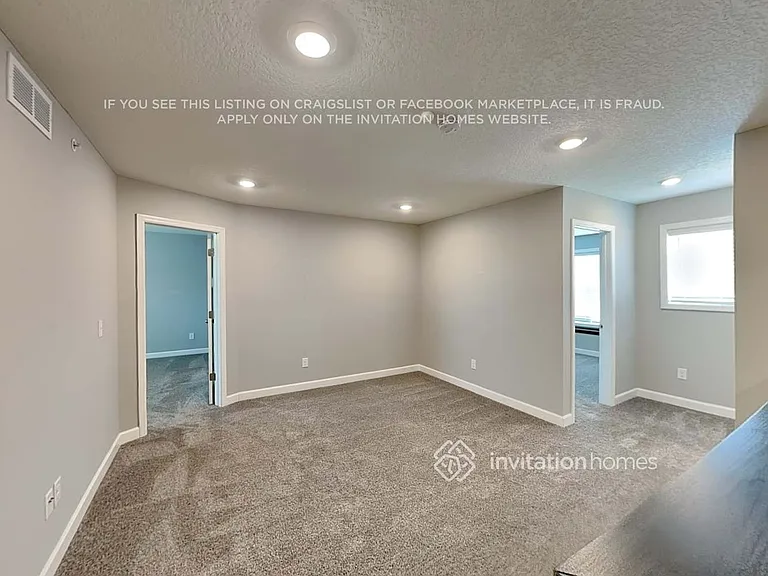 9654 Canter Ct — Photo 7