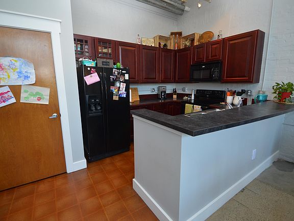 5th image of 600 Broadway Ave NW APT 101