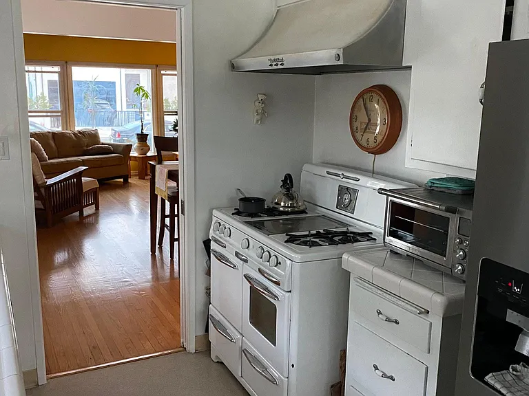 7308 W 89th St — Photo 20