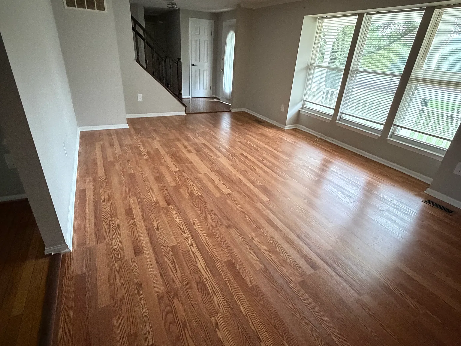 4 bed, 1872 sqft, $3,500 — Photo 3
