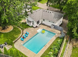 1828 Parker Ln, Saint Louis Park, MN 55426