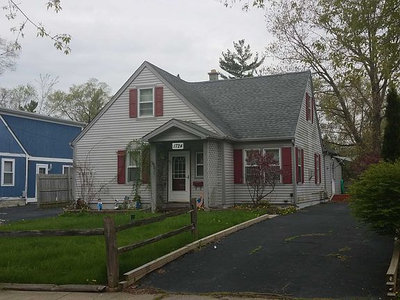 3rd image of 1724 Brentwood Dr