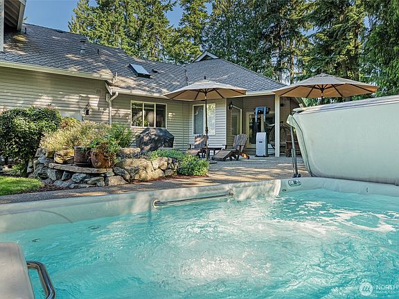 5th image of 15618 163rd Avenue NE