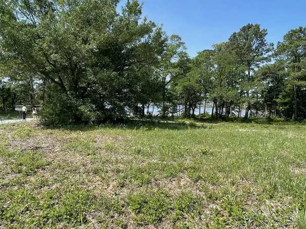 408 Red Drum Way #8, Swansboro, NC 28584