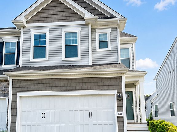 4th image of 131 Heron Ln