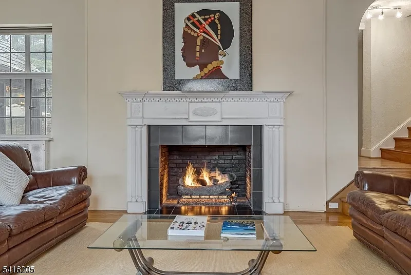 3 bed, 4.0 bath, $8,500 — Photo 3