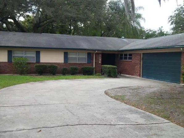 7124 Wrenwood Cir, Tampa, FL 33617