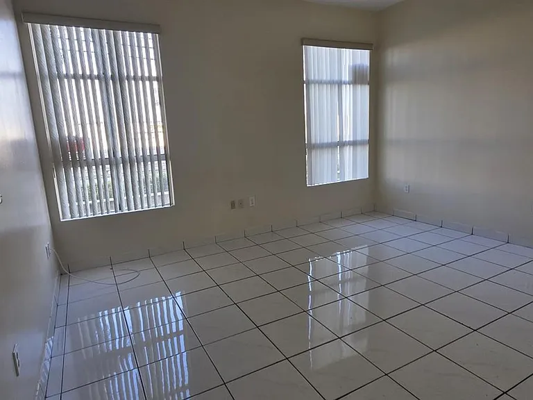 7400 W 20th Ave #109 — Photo 12
