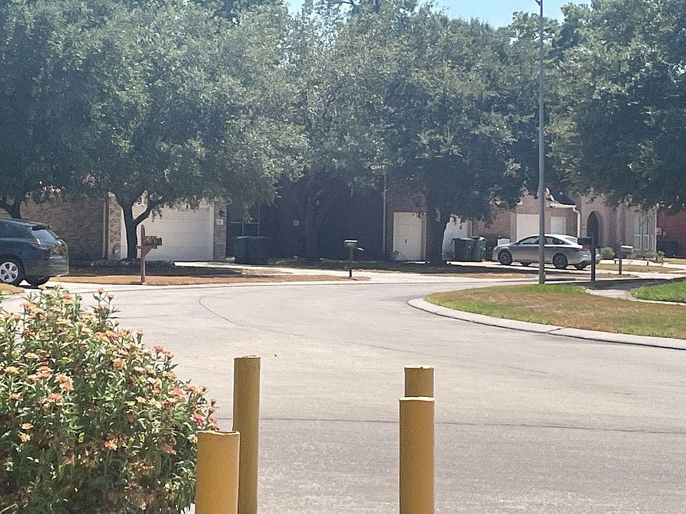 2nd image of 5715 Rocky Trail Dr
