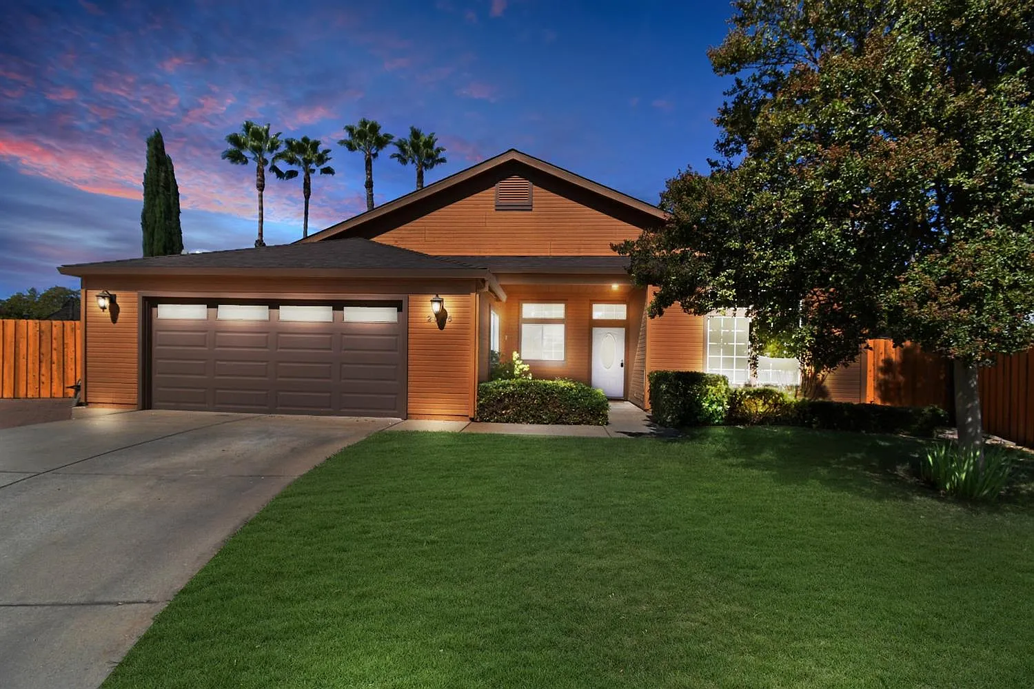 2045 Tracy Dr photo 1