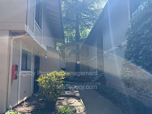 2125 Northwood Cir #D Photo 1