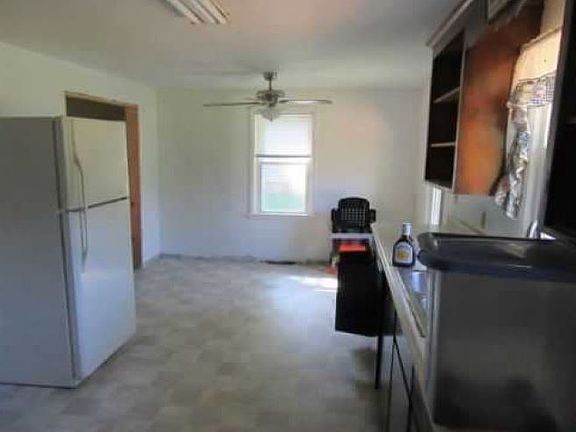 5th image of 1219 N Jones Cir