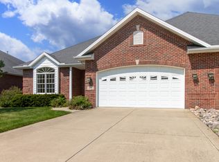 1914 Sinclair Ct, Bloomington, IL 61704