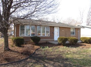 16322 Plymouth Dr, Markham, IL