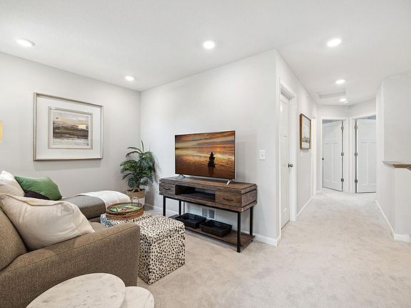 4th image of 1520 Trellis Ln