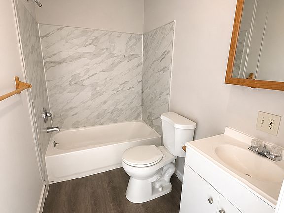3rd image of 348 S 6th St #2AA