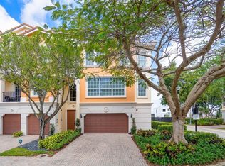 5795 NE Verde Cir, Boca Raton, FL 33487