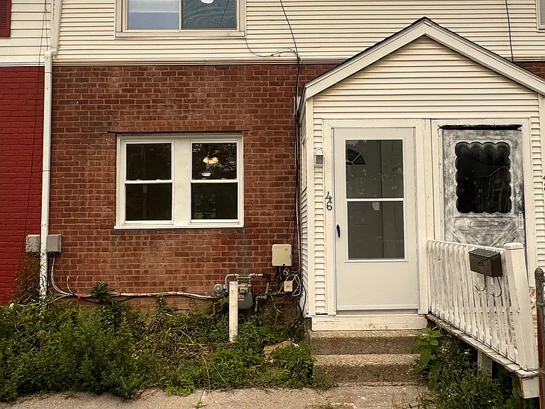 46 N Gilmore Blvd — Photo 2
