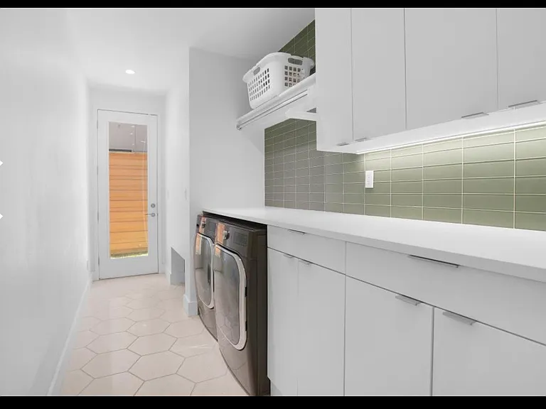 4135 Valley Ridge Rd — Photo 3