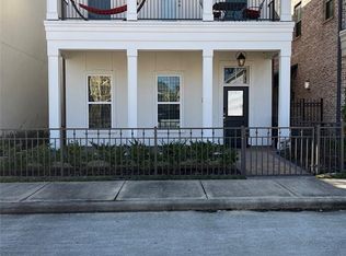 222 Green Blvd, Shenandoah, TX 77384