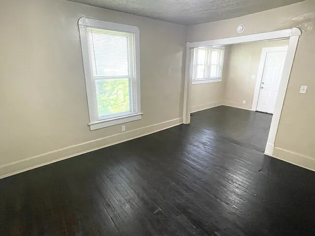127 S Arlington Ave — Photo 3