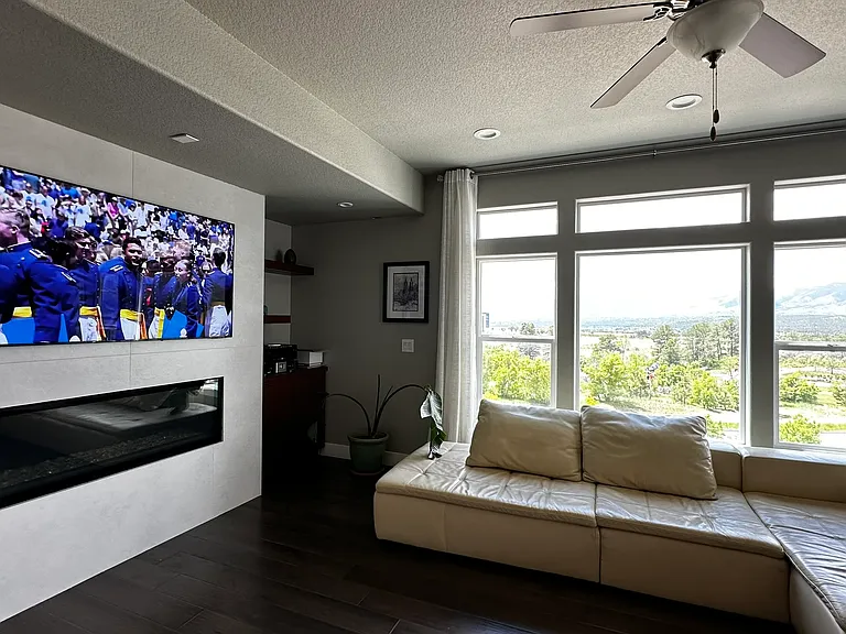 1063 Kelso Pl — Photo 9