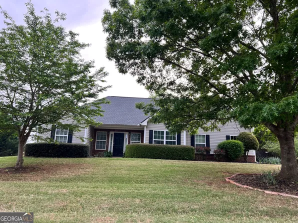 678 Bailey Dr, Jefferson, GA 30549