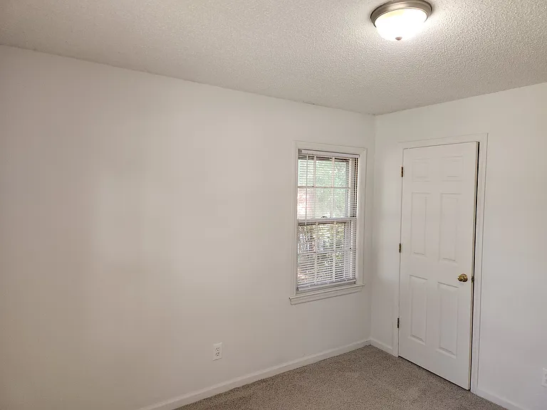 4634 Manchester Dr — Photo 23