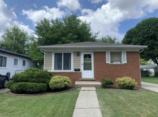 20525 Vermander Ave, Clinton Township, MI 48035