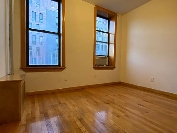 5th image of 143 Essex St APT 1A