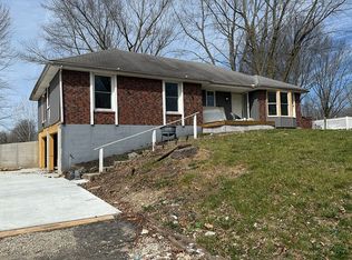 3316 S Gardner Rd, Oak Grove, MO 64075