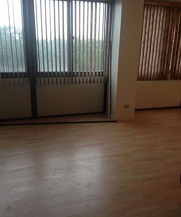 5th image of 4850 S Lake Park Ave APT 705