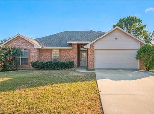 2505 Boulder Dr, Corinth, TX 76210