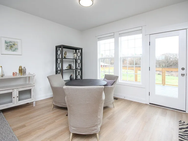1076 Startown Rd — Photo 10