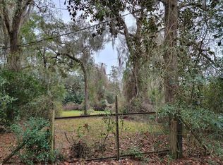 7949 Spring View Ave, Fanning Springs, FL 32693