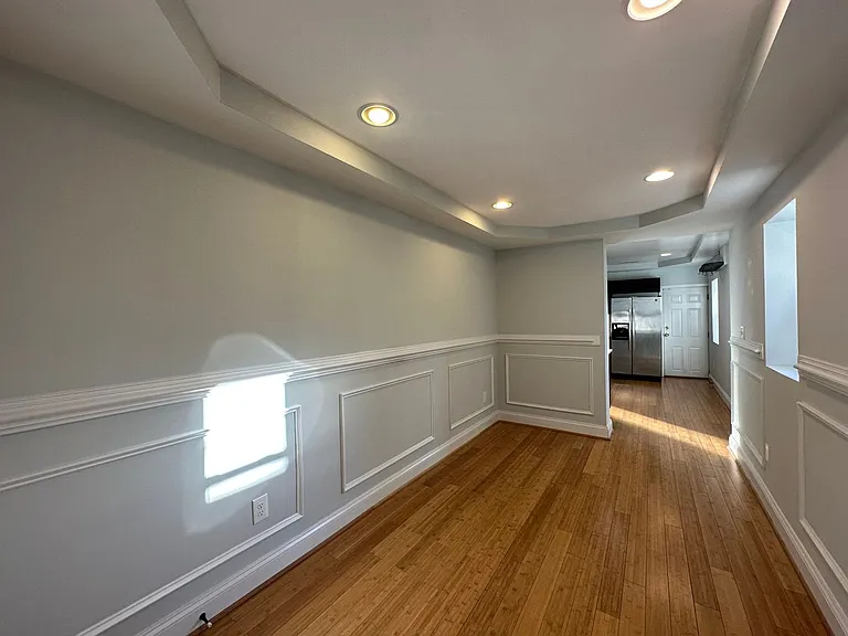 305 S Ann St — Photo 6