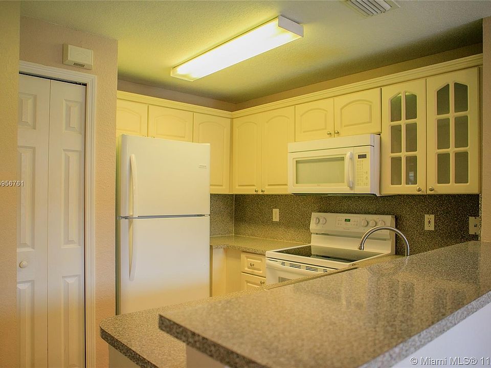 1st image of 6104 NW 114th Pl APT 213
