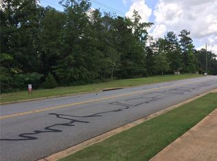 2410 W Richland Rd, Auburn, AL 36832