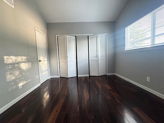 3rd image of 507 Cottonwood St APT 2