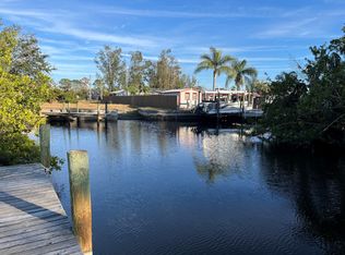 1410 W Shell Point Rd, Ruskin, FL 33570