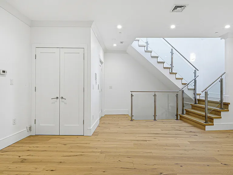431 Marlborough St #3 — Photo 34