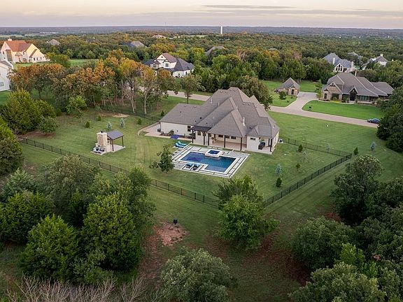 2nd image of 11601 Piazza Way