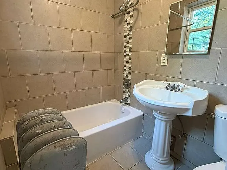 333 Park Ave #6C — Photo 6